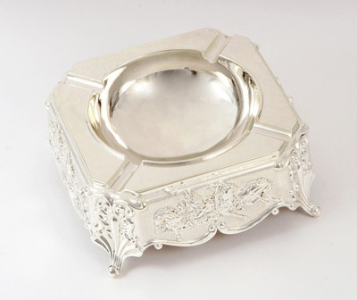 12% OFF on Eventz Gifts Silver Silver Ashtray 12% OFF on Eventz Gifts Silver Silver Ashtray