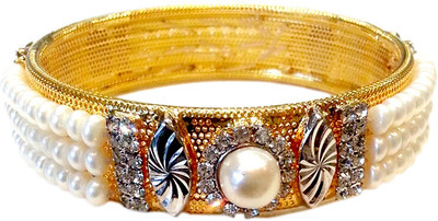 40% OFF on Sri Kapi Pearls natural pearls 1 pair white single Alloy Yellow Gold Plated Bangle