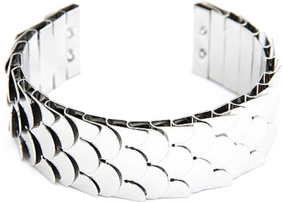 38% OFF on Nexessories Fish Scale Metal Cuff