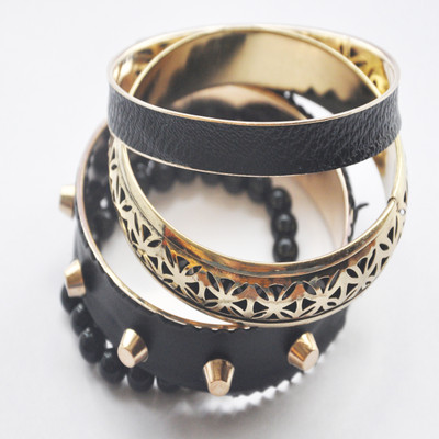 Pataaka Yo Yo Punk Alloy, Leather Bracelet Set Pack of 4 Pataaka Yo Yo Punk Alloy, Leather Bracelet Set Pack of 4