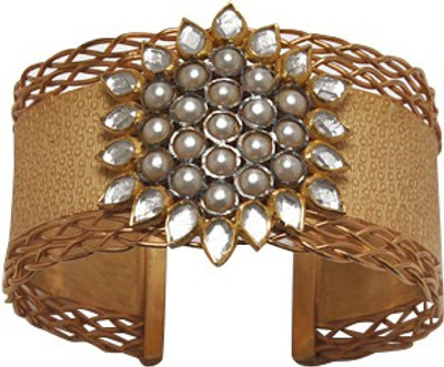 Treta Shining Diva Sterling Silver Cuff Treta Shining Diva Sterling Silver Cuff