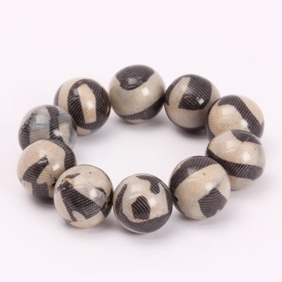 30% OFF on KhoobSurati In-vogue' Stretchable Girly Wood Bracelet 30% OFF on KhoobSurati In-vogue' Stretchable Girly Wood Bracelet