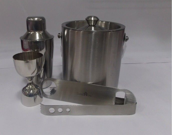 14% OFF on Shreehome 5 - Piece Bar Set 14% OFF on Shreehome 5 - Piece Bar Set