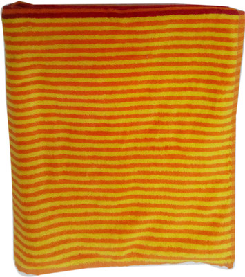 33% OFF on Bedsheet Zone Blended Bath Towel