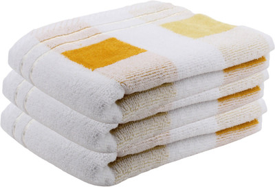 45% OFF on Vrinda Cotton Set of Towels