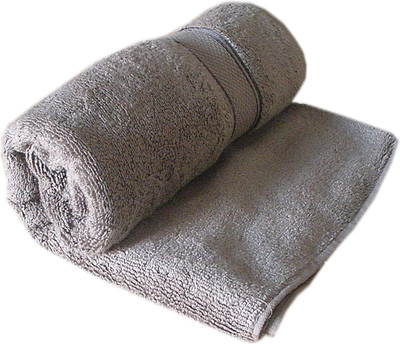 50% OFF on Gangotri Overseas Cotton Bath Towel