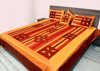 15% OFF on Aditya Velvet, Silk Double Bed Cover