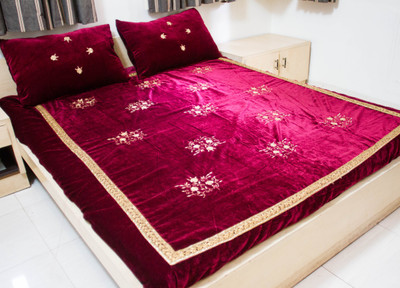 9% OFF on Rossworld Velvet Double Bed Cover