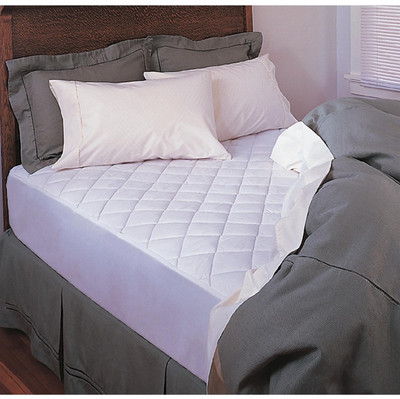 28% OFF on Amazing Comforts Cotton Double Bed Cover