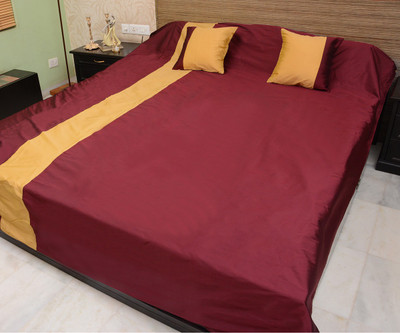 63% OFF on Home Kouture Polyester, Silk Double Bed Cover