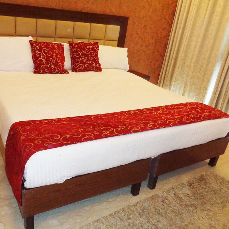 Lauren & Klement Cotton Silk Blend Bedding Set