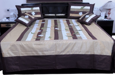 23% OFF on Sunshine Rajasthan Flora Bedding Set