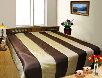 50% OFF on Dekor World Reversible Quilt Collection Pure Silk, Polyester Bedding Set