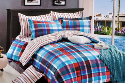81% OFF on Valtellina Cotton Floral Double Bedsheet 1 Double Bed Sheet, 2 Pillow Covers, Multicolor