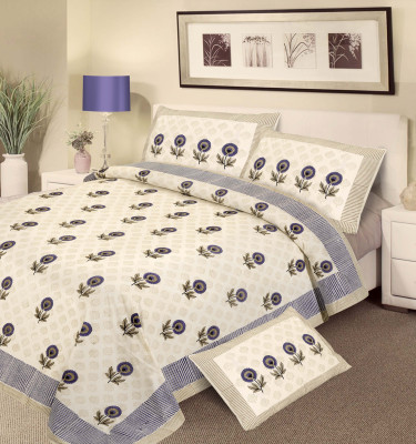 55% OFF on Aapno Rajasthan Cotton Printed Double Bedsheet