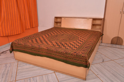 46% OFF on Handicana Cotton Printed Double Fitted Bedsheet 46% OFF on Handicana Cotton Printed Double Fitted Bedsheet