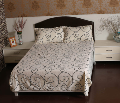 60% OFF on Aalidhra Polyester Silk Blend Geometric Double Bedsheet 1 Double Bedsheet and Two Poillow Covers, Beige