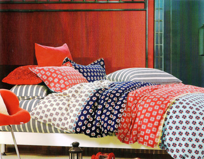58% OFF on Rose Petal Cotton Geometric, Graphic, Printed Single Bedsheet 1 Single Bedsheet, 2 Pillow Covers, Blue, Red, White
