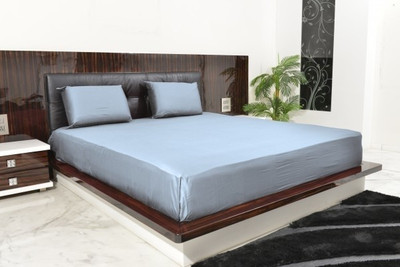 46% OFF on Hothaat Cotton Solid Queen Fitted Bedsheet
