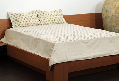 50% OFF on Flazee Cotton Floral King Bedsheet 1 BedSheet, 2Pillow Cover, Beige, Green 50% OFF on Flazee Cotton Floral King Bedsheet 1 BedSheet, 2Pillow Cover, Beige, Green