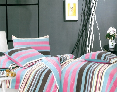 38% OFF on Fabhomes Polycotton Striped Double Bedsheet