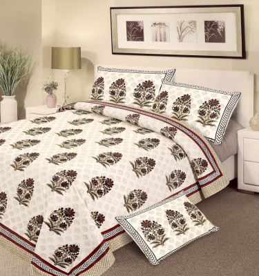 55% OFF on Aapno Rajasthan Cotton Printed Double Bedsheet