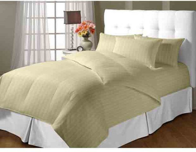 19% OFF on Blush Cotton Solid Double Bedsheet