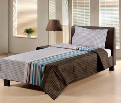 50% OFF on Hemlines Cotton Geometric Single Bedsheet