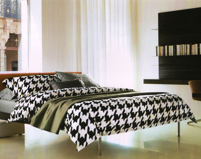 70% OFF on Rose Petal Cotton Geometric Queen Bedsheet