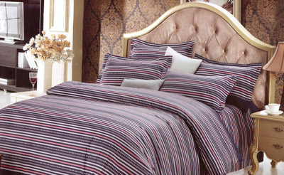 46% OFF on Black Ivy Polycotton 3D Printed Double Bedsheet