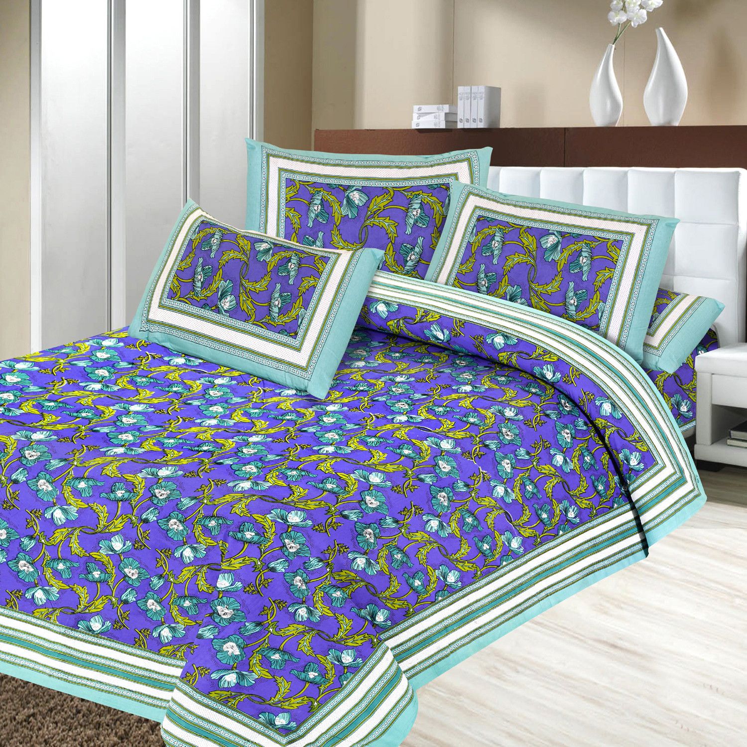 28% OFF on Aapno Rajasthan Cotton Floral Double King Bedsheet