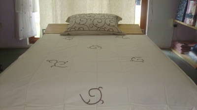 40% OFF on MilanoHome Cotton Embroidered King Bedsheet 40% OFF on MilanoHome Cotton Embroidered King Bedsheet