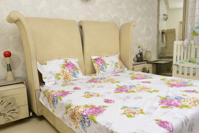 40% OFF on Sassoon Cotton Floral Double Bedsheet