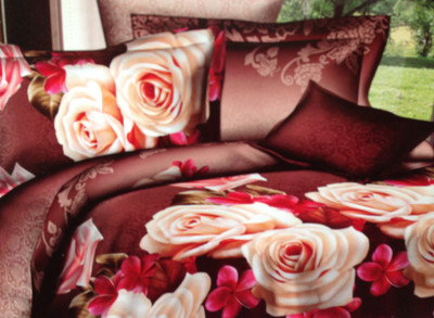 33% OFF on Tima Polycotton Floral Double Bedsheet