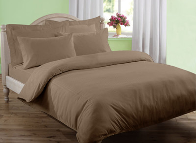 15% OFF on Qubz Cotton Solid Double King Bedsheet