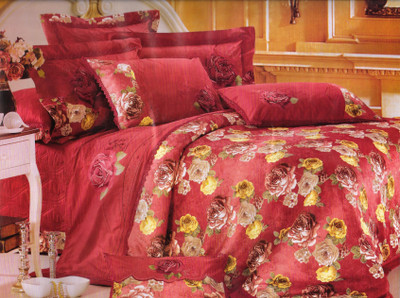 70% OFF on Rose Petal Polyester Floral Double, Queen Bedsheet