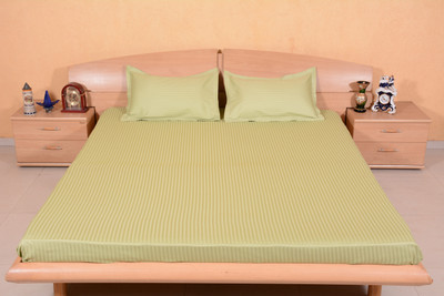 27% OFF on Ctm Textile Mills Satin Striped Double King Bedsheet