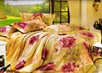 70% OFF on Rose Petal Polyester Floral Double, Queen Bedsheet