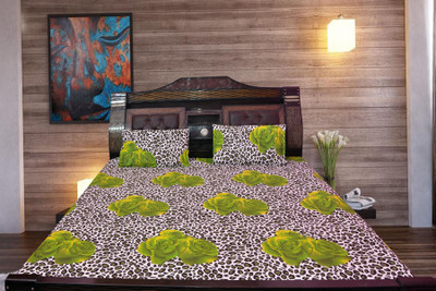 57% OFF on Optimistichomefurnishing Cotton Printed Double Fitted Bedsheet
