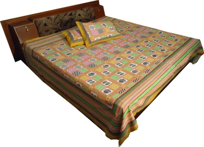 30% OFF on Jaipur Art and Craft Cotton Abstract Double Bedsheet