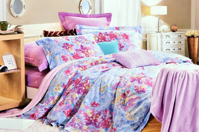 48% OFF on Valtellina Cotton Abstract Double King Bedsheet