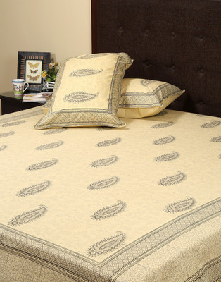 55% OFF on Rajrang Cotton Paisley Double Bedsheet 1 Bed sheet, 2 Pillow Cover, Gray, Black