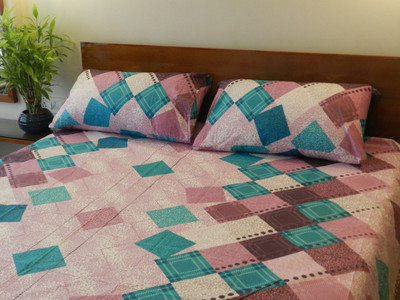 71% OFF on CocoBee Cotton Geometric Double Bedsheet