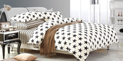 40% OFF on Silver Thread Cotton Geometric King Bedsheet