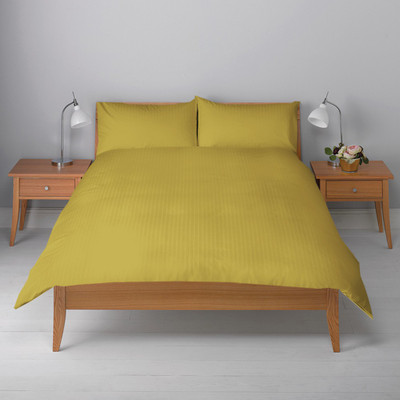 15% OFF on Scala Cotton Striped King Bedsheet