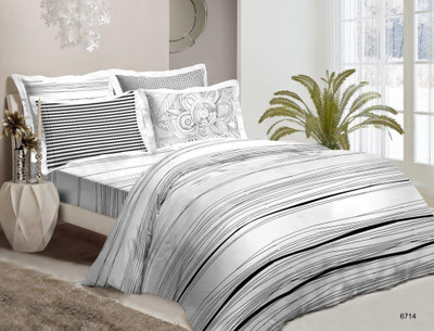 15% OFF on Bombay Dyeing Cotton Printed King Bedsheet 1 King size Bedsheet, 4 Pillow Cover, Black, White