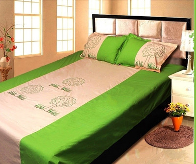 39% OFF on Lullabies By Sukuma Cotton Solid Double King Bedsheet