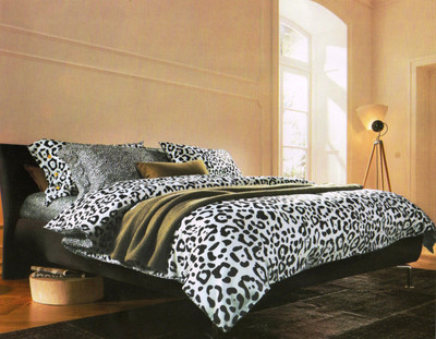 75% OFF on Rose Petal Cotton Animal Queen Bedsheet