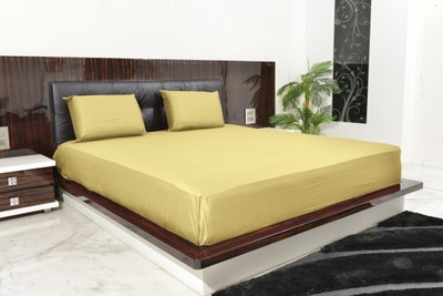 43% OFF on Hothaat Cotton Solid Double Fitted Bedsheet