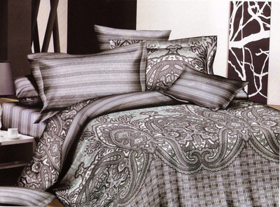 70% OFF on Rose Petal Polyester Paisley Queen Bedsheet